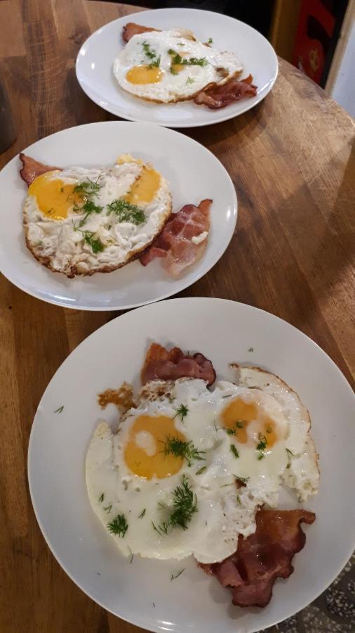 Zajazd Pod Lwem Trzebnica Bagian luar foto