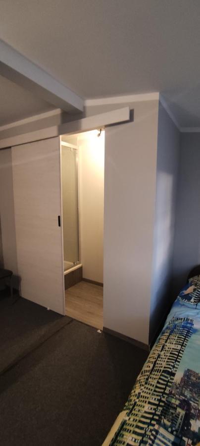 Zajazd Pod Lwem Trzebnica Bagian luar foto